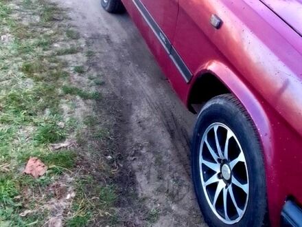 ГАЗ Волга 2001 у Одесі на Automoto.ua ГАЗ Волга, об'ємом двигуна 24 л та пробігом 0 тис. км за 1100 $, фото 1 на Automoto.ua