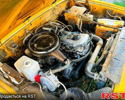 Желтый ГАЗ Волга, объемом двигателя 2.3 л и пробегом 258 тыс. км за 770 $, фото 1 на Automoto.ua
