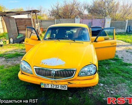 Желтый ГАЗ Волга, объемом двигателя 2.3 л и пробегом 258 тыс. км за 770 $, фото 2 на Automoto.ua