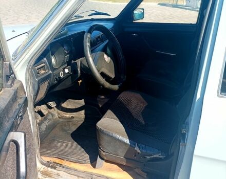 Сірий ГАЗ Волга, об'ємом двигуна 2.4 л та пробігом 58 тис. км за 1100 $, фото 7 на Automoto.ua