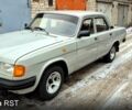 Сірий ГАЗ Волга, об'ємом двигуна 2.4 л та пробігом 77 тис. км за 2000 $, фото 1 на Automoto.ua