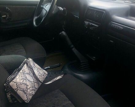 Сірий ГАЗ Волга, об'ємом двигуна 2.4 л та пробігом 210 тис. км за 1100 $, фото 2 на Automoto.ua