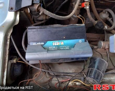 Серый ГАЗ Волга, объемом двигателя 2.4 л и пробегом 130 тыс. км за 1400 $, фото 2 на Automoto.ua