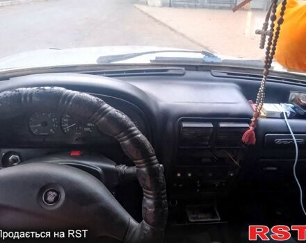 Серый ГАЗ Волга, объемом двигателя 2.3 л и пробегом 240 тыс. км за 1200 $, фото 4 на Automoto.ua