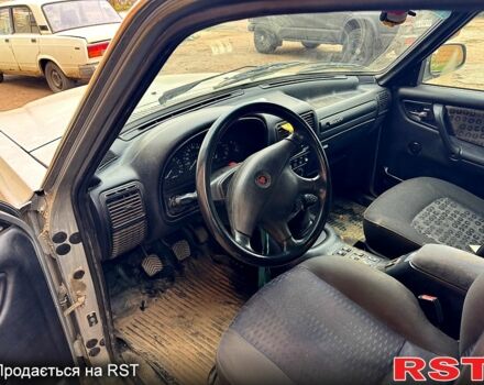 Серый ГАЗ Волга, объемом двигателя 2.3 л и пробегом 170 тыс. км за 1400 $, фото 5 на Automoto.ua