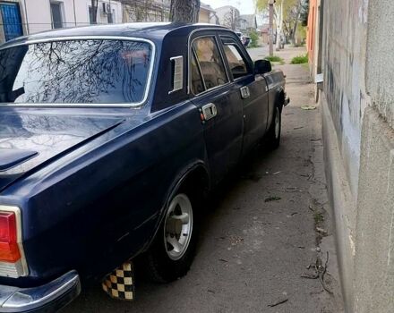 Синий ГАЗ Волга, объемом двигателя 2.5 л и пробегом 225 тыс. км за 650 $, фото 1 на Automoto.ua