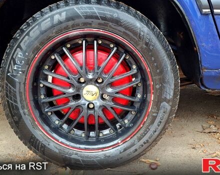 Синий ГАЗ Волга, объемом двигателя 2.5 л и пробегом 200 тыс. км за 1180 $, фото 4 на Automoto.ua