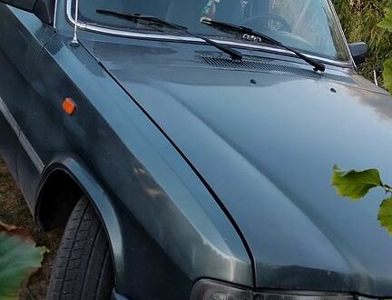 Зелений ГАЗ Волга, об'ємом двигуна 2.4 л та пробігом 215 тис. км за 1200 $, фото 1 на Automoto.ua