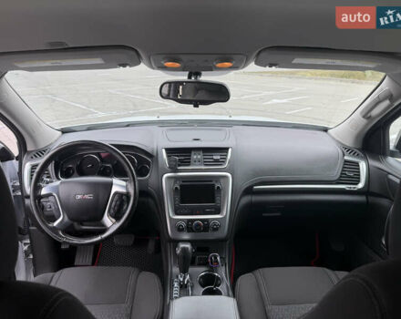 Білий ДжіЕмСі Acadia, об'ємом двигуна 3.6 л та пробігом 120 тис. км за 14200 $, фото 9 на Automoto.ua