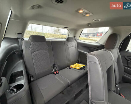 Білий ДжіЕмСі Acadia, об'ємом двигуна 3.6 л та пробігом 120 тис. км за 14200 $, фото 11 на Automoto.ua