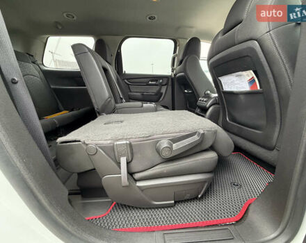 Білий ДжіЕмСі Acadia, об'ємом двигуна 3.6 л та пробігом 120 тис. км за 14200 $, фото 18 на Automoto.ua