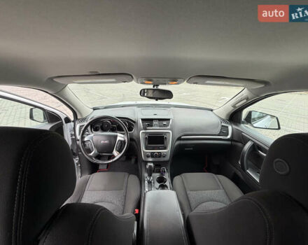 Білий ДжіЕмСі Acadia, об'ємом двигуна 3.6 л та пробігом 120 тис. км за 14200 $, фото 12 на Automoto.ua