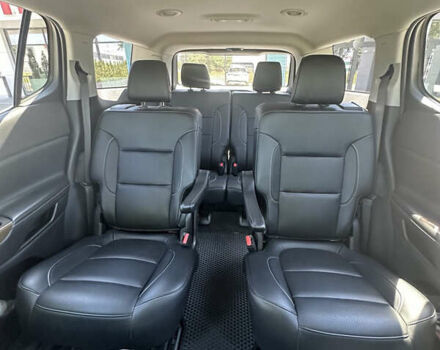 Білий ДжіЕмСі Acadia, об'ємом двигуна 2.46 л та пробігом 132 тис. км за 18700 $, фото 9 на Automoto.ua
