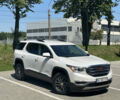 Білий ДжіЕмСі Acadia, об'ємом двигуна 2.46 л та пробігом 132 тис. км за 18700 $, фото 1 на Automoto.ua