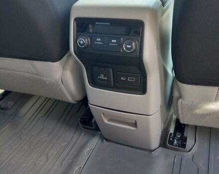 Білий ДжіЕмСі Acadia, об'ємом двигуна 3.56 л та пробігом 48 тис. км за 29800 $, фото 7 на Automoto.ua
