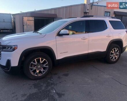 Білий ДжіЕмСі Acadia, об'ємом двигуна 2 л та пробігом 125 тис. км за 31990 $, фото 1 на Automoto.ua