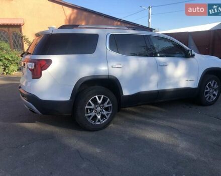 Білий ДжіЕмСі Acadia, об'ємом двигуна 2 л та пробігом 125 тис. км за 31990 $, фото 8 на Automoto.ua