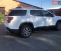 Білий ДжіЕмСі Acadia, об'ємом двигуна 2 л та пробігом 125 тис. км за 31990 $, фото 8 на Automoto.ua
