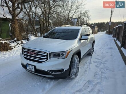 Білий ДжіЕмСі Acadia, об'ємом двигуна 3.65 л та пробігом 117 тис. км за 21500 $, фото 1 на Automoto.ua