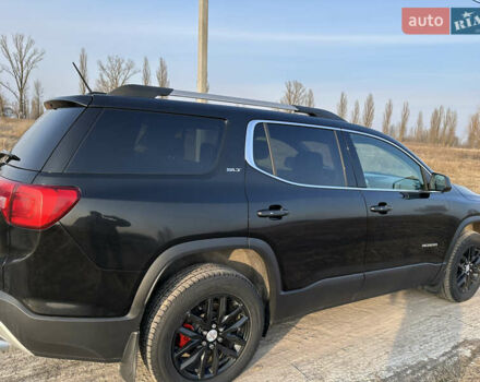 Чорний ДжіЕмСі Acadia, об'ємом двигуна 3.56 л та пробігом 190 тис. км за 22000 $, фото 6 на Automoto.ua