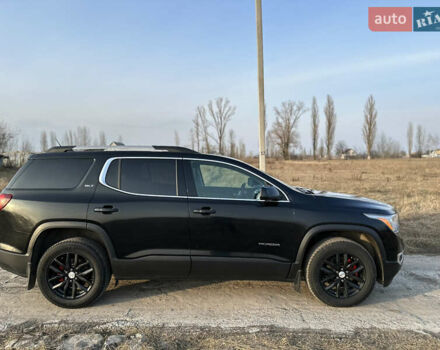 Чорний ДжіЕмСі Acadia, об'ємом двигуна 3.56 л та пробігом 190 тис. км за 22000 $, фото 4 на Automoto.ua