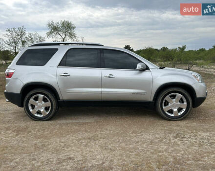 Сірий ДжіЕмСі Acadia, об'ємом двигуна 3.56 л та пробігом 231 тис. км за 10500 $, фото 7 на Automoto.ua
