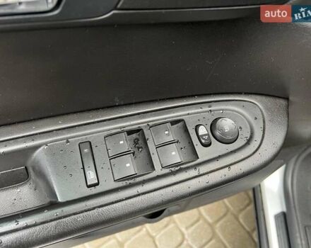 Серый ДжиЭмСи Акадия, объемом двигателя 3.6 л и пробегом 88 тыс. км за 16440 $, фото 14 на Automoto.ua