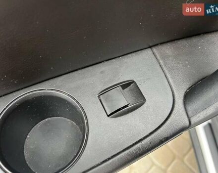 Серый ДжиЭмСи Акадия, объемом двигателя 3.6 л и пробегом 88 тыс. км за 16440 $, фото 31 на Automoto.ua