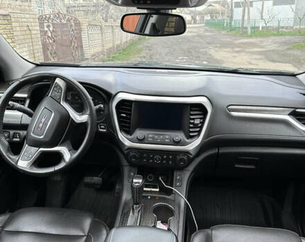 Серый ДжиЭмСи Акадия, объемом двигателя 3.6 л и пробегом 128 тыс. км за 16750 $, фото 2 на Automoto.ua
