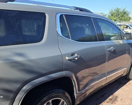 Серый ДжиЭмСи Акадия, объемом двигателя 3.6 л и пробегом 25 тыс. км за 27000 $, фото 4 на Automoto.ua