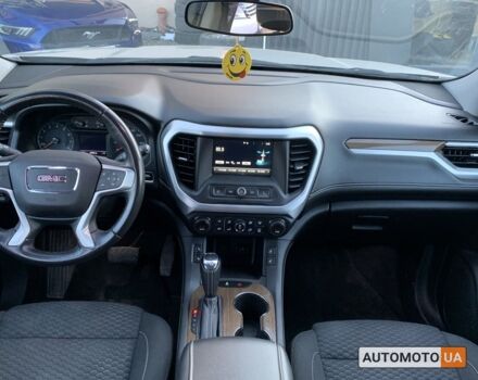 Сірий ДжіЕмСі Acadia, об'ємом двигуна 2.5 л та пробігом 35 тис. км за 21999 $, фото 9 на Automoto.ua