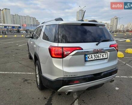 Серый ДжиЭмСи Акадия, объемом двигателя 3.64 л и пробегом 140 тыс. км за 18500 $, фото 4 на Automoto.ua