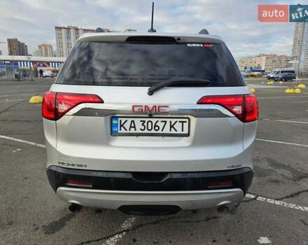 Серый ДжиЭмСи Акадия, объемом двигателя 3.64 л и пробегом 140 тыс. км за 18500 $, фото 3 на Automoto.ua