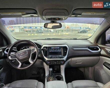 Серый ДжиЭмСи Акадия, объемом двигателя 3.64 л и пробегом 140 тыс. км за 18500 $, фото 11 на Automoto.ua