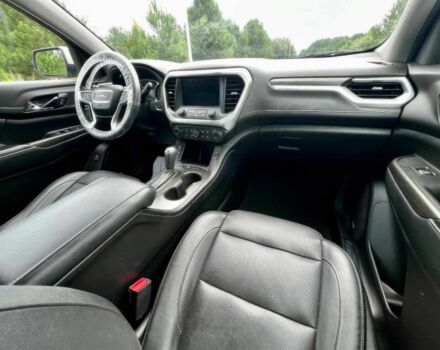 ДжіЕмСі Acadia 2019 у Одесі на Automoto.ua Сірий ДжіЕмСі Acadia, об'ємом двигуна 3.6 л та пробігом 46 тис. км за 11100 $, фото 8 на Automoto.ua