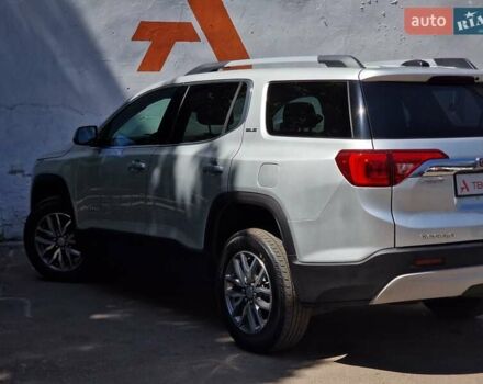 Сірий ДжіЕмСі Acadia, об'ємом двигуна 2.5 л та пробігом 63 тис. км за 24490 $, фото 22 на Automoto.ua