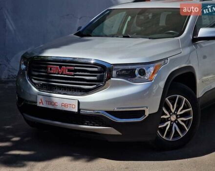 Сірий ДжіЕмСі Acadia, об'ємом двигуна 2.5 л та пробігом 63 тис. км за 24490 $, фото 9 на Automoto.ua