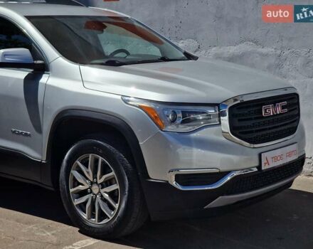Сірий ДжіЕмСі Acadia, об'ємом двигуна 2.5 л та пробігом 63 тис. км за 24490 $, фото 17 на Automoto.ua