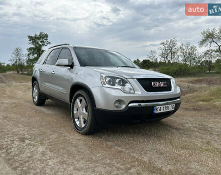 Сірий ДжіЕмСі Acadia, об'ємом двигуна 3.56 л та пробігом 231 тис. км за 10500 $, фото 1 на Automoto.ua