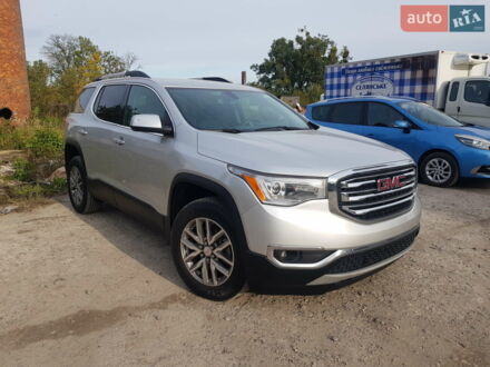 Сірий ДжіЕмСі Acadia, об'ємом двигуна 2.5 л та пробігом 220 тис. км за 15000 $, фото 1 на Automoto.ua