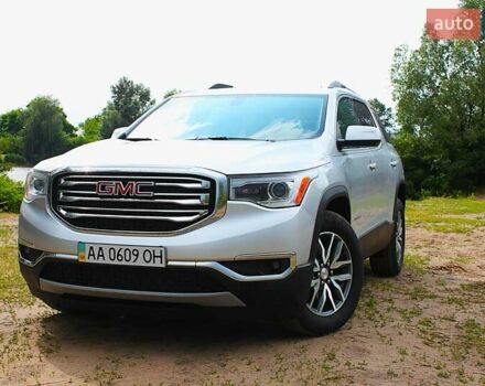 Серый ДжиЭмСи Акадия, объемом двигателя 3.6 л и пробегом 96 тыс. км за 26000 $, фото 1 на Automoto.ua