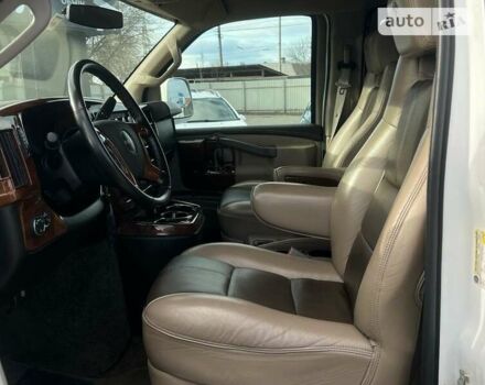 Белый ДжиЭмСи Савана, объемом двигателя 6 л и пробегом 52 тыс. км за 59500 $, фото 16 на Automoto.ua
