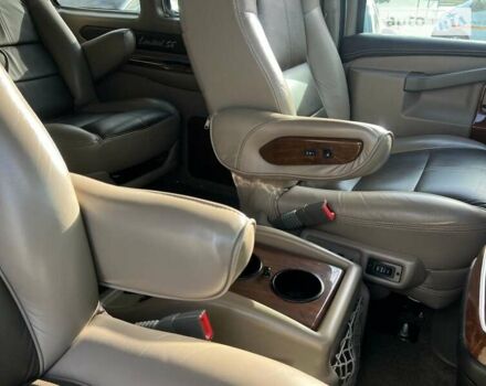 Белый ДжиЭмСи Савана, объемом двигателя 6 л и пробегом 52 тыс. км за 59500 $, фото 32 на Automoto.ua