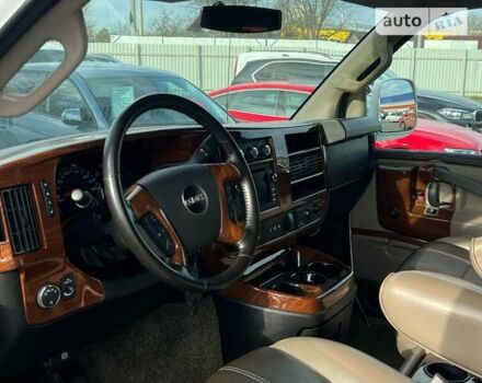 Белый ДжиЭмСи Савана, объемом двигателя 6 л и пробегом 52 тыс. км за 59500 $, фото 35 на Automoto.ua