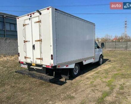 Белый ДжиЭмСи Савана, объемом двигателя 4.3 л и пробегом 234 тыс. км за 13000 $, фото 5 на Automoto.ua