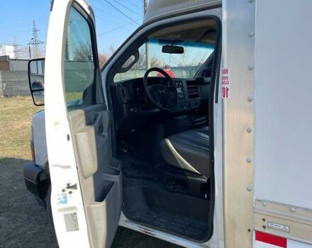 Белый ДжиЭмСи Савана, объемом двигателя 4.3 л и пробегом 234 тыс. км за 13000 $, фото 14 на Automoto.ua