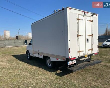 Белый ДжиЭмСи Савана, объемом двигателя 4.3 л и пробегом 234 тыс. км за 13000 $, фото 2 на Automoto.ua