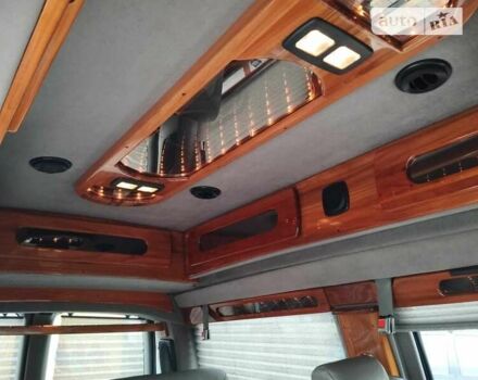 Чорний ДжіЕмСі Savana, об'ємом двигуна 5.7 л та пробігом 367 тис. км за 11000 $, фото 4 на Automoto.ua