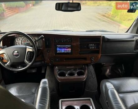 Черный ДжиЭмСи Савана, объемом двигателя 5.33 л и пробегом 149 тыс. км за 26000 $, фото 13 на Automoto.ua