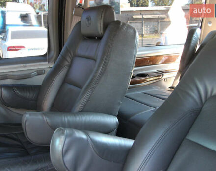 Черный ДжиЭмСи Савана, объемом двигателя 5.33 л и пробегом 143 тыс. км за 26000 $, фото 45 на Automoto.ua